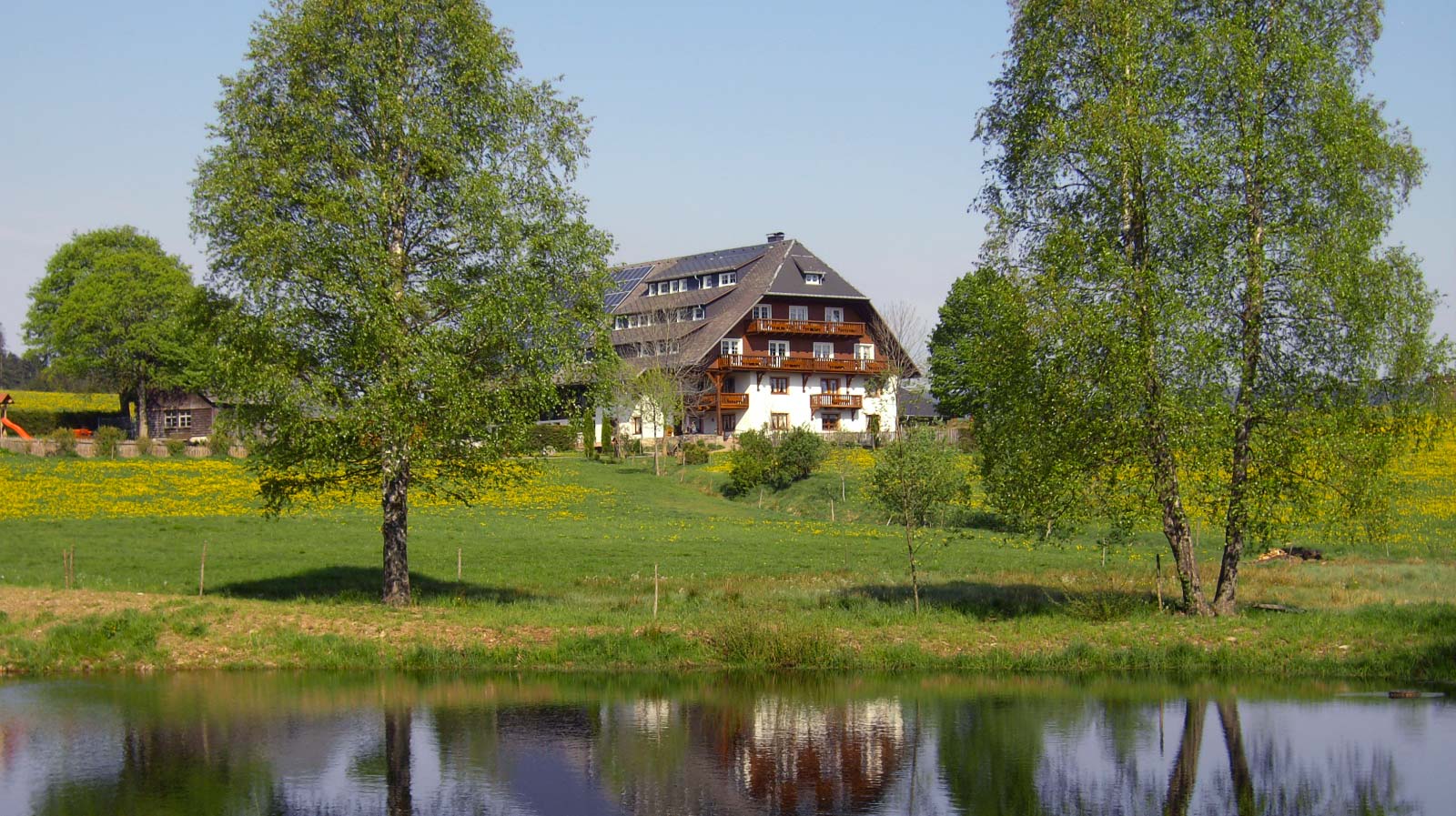 Urlaub auf dem Bauernhof GSCHWINGHOF | Ferienwohnungen in St. Peter im  Schwarzwald